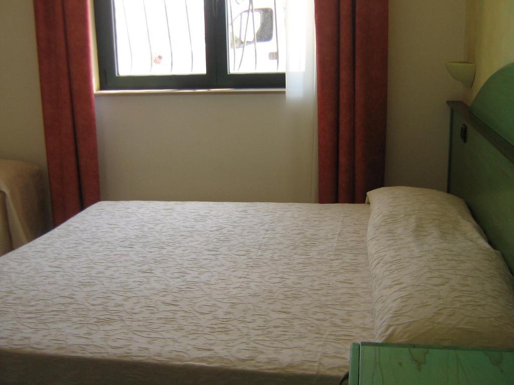 Villa Arneide Bed And Breakfast ตอร์เลลาปิลโล ห้อง รูปภาพ